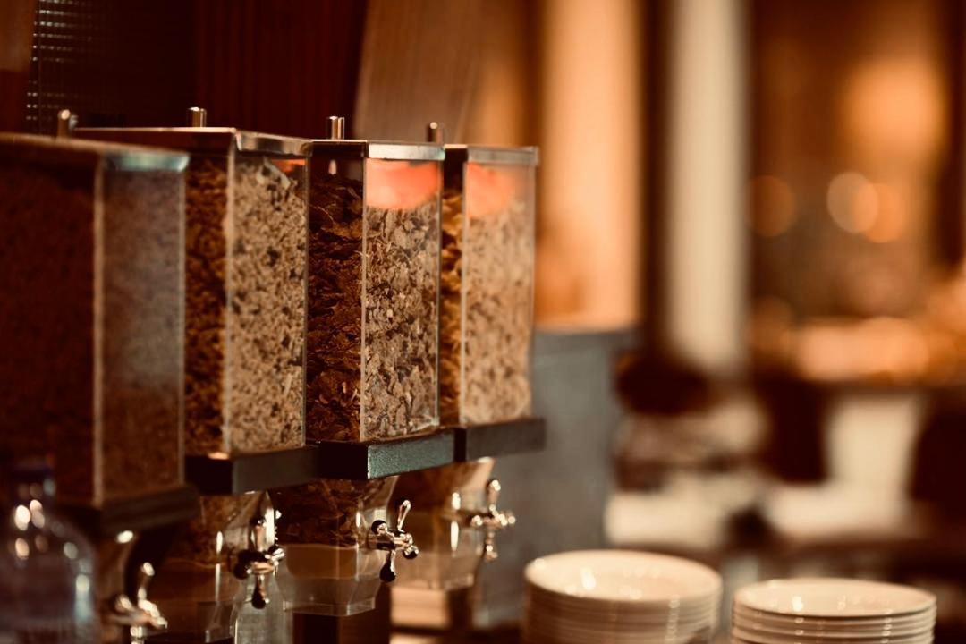 梅美灵酒店 金沙萨 外观 照片